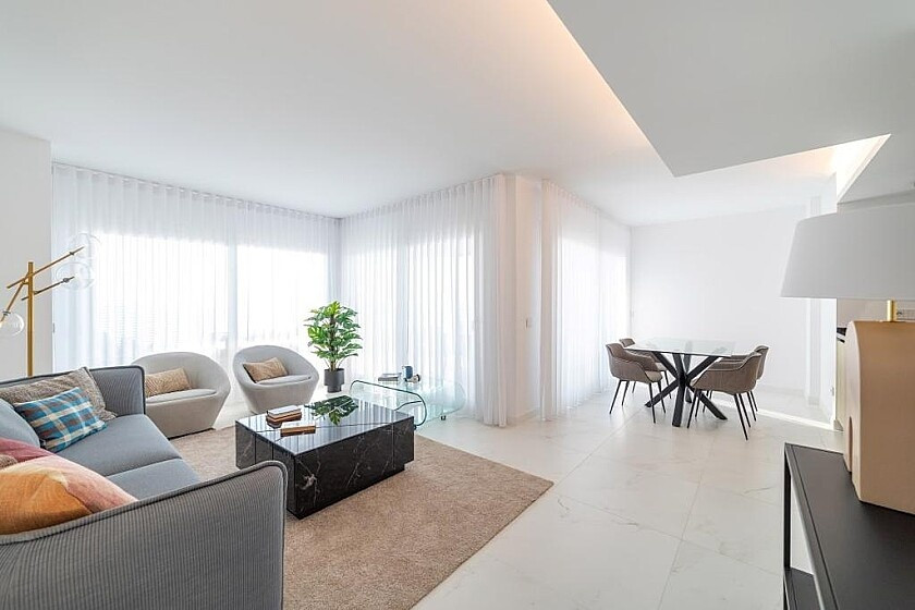 For sale - 3 Bedroom 2 Bathroom Apartment - Middle Floor Apartment in Orihuela - Punta Prima  - Alicante