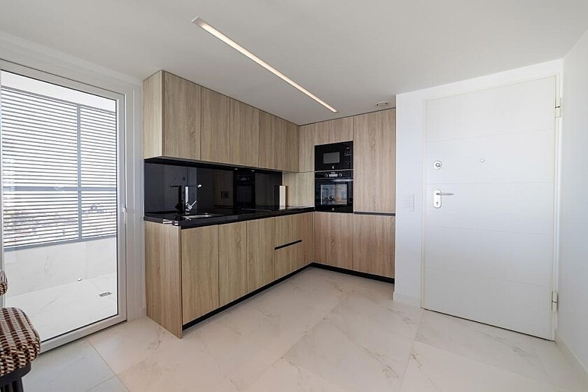 For sale - 3 Bedroom 2 Bathroom Apartment - Middle Floor Apartment in Orihuela - Punta Prima  - Alicante