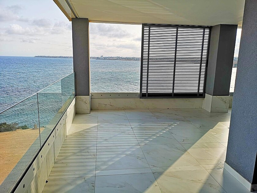 For sale - 3 Bedroom 2 Bathroom Apartment - Middle Floor Apartment in Orihuela - Punta Prima  - Alicante