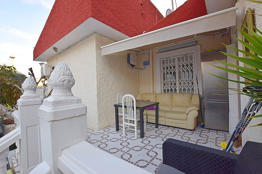 For sale - 3 Bedroom 2 Bathroom House - Detached Villa in Torrevieja - Torrevieja Centro  - Alicante