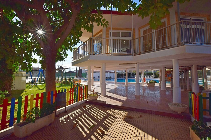 For sale - 3 Bedroom 2 Bathroom House - Detached Villa in Torrevieja - Torrevieja Centro  - Alicante