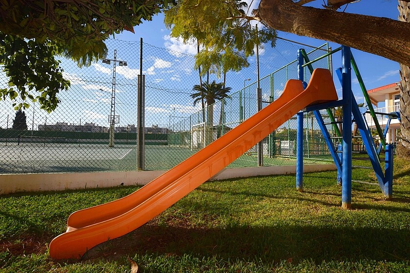 For sale - 3 Bedroom 2 Bathroom House - Detached Villa in Torrevieja - Torrevieja Centro  - Alicante