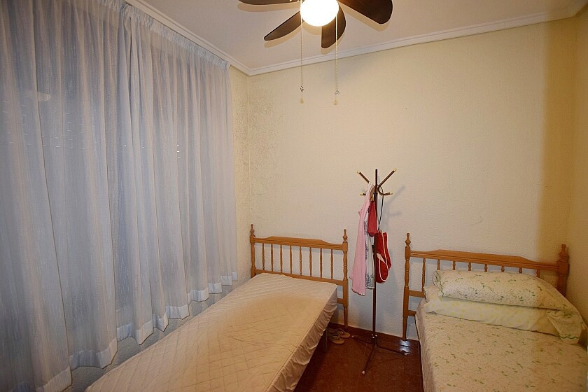 For sale - 3 Bedroom 2 Bathroom House - Detached Villa in Torrevieja - Torrevieja Centro  - Alicante