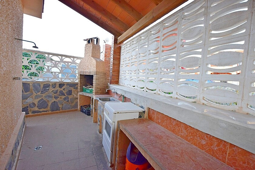 For sale - 3 Bedroom 2 Bathroom House - Detached Villa in Torrevieja - Torrevieja Centro  - Alicante
