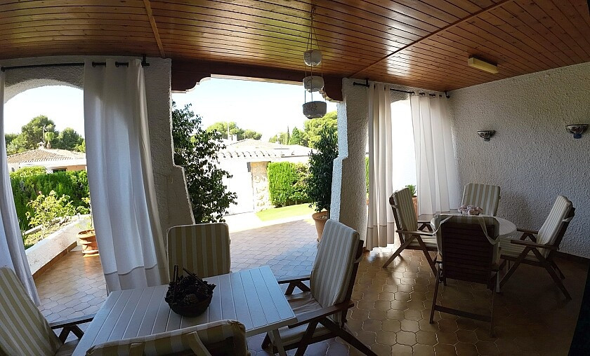 For sale - 5 Bedroom 2 Bathroom House - Bungalow in Orihuela - Dehesa de Campoamor  - Alicante