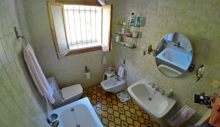 For sale - 5 Bedroom 2 Bathroom House - Bungalow in Orihuela - Dehesa de Campoamor  - Alicante