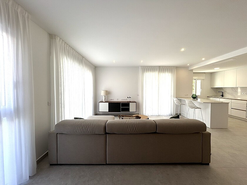 For sale - 3 Bedroom 2 Bathroom Apartment - Ground Floor Apartment in Torrevieja - La Mata  - Alicante