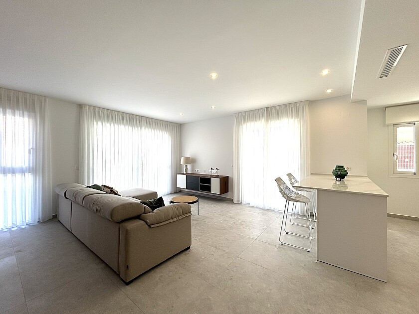 For sale - 3 Bedroom 2 Bathroom Apartment - Ground Floor Apartment in Torrevieja - La Mata  - Alicante