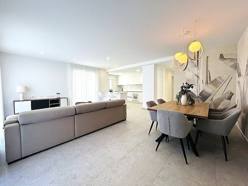 For sale - 3 Bedroom 2 Bathroom Apartment - Ground Floor Apartment in Torrevieja - La Mata  - Alicante