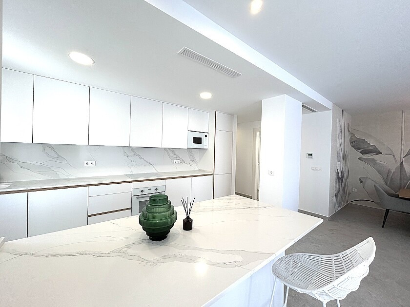 For sale - 3 Bedroom 2 Bathroom Apartment - Ground Floor Apartment in Torrevieja - La Mata  - Alicante