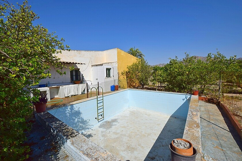 For sale - 3 Bedroom 1 Bathroom House - Detached Villa in Albatera - Albatera Centro  - Alicante