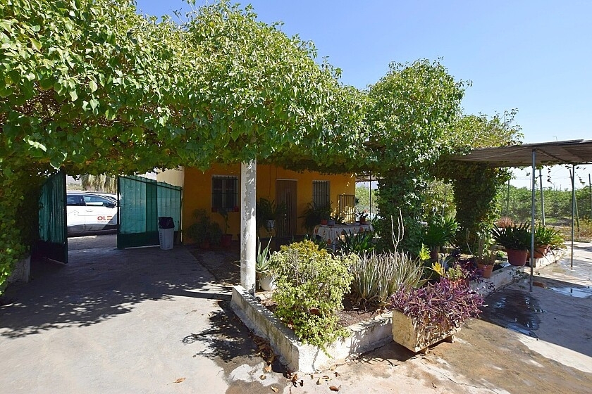3 Bedroom 1 Bathroom House - Detached Villa in Albatera