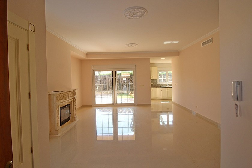 For sale - 5 Bedroom 5 Bathroom House - Detached Villa in Orihuela - Cabo Roig  - Alicante