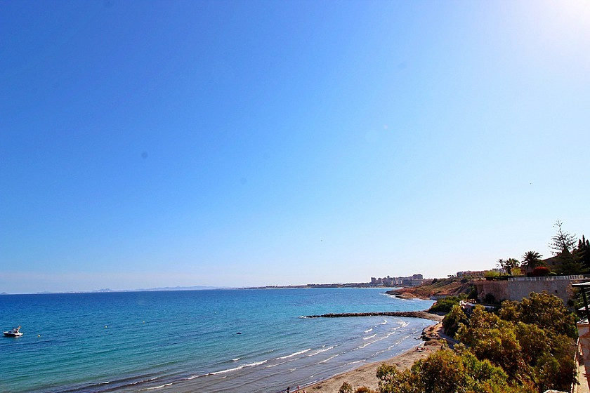 For sale - 5 Bedroom 5 Bathroom House - Detached Villa in Orihuela - Cabo Roig  - Alicante