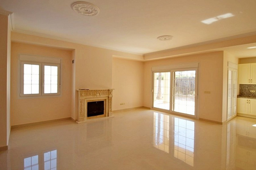 For sale - 5 Bedroom 5 Bathroom House - Detached Villa in Orihuela - Cabo Roig  - Alicante