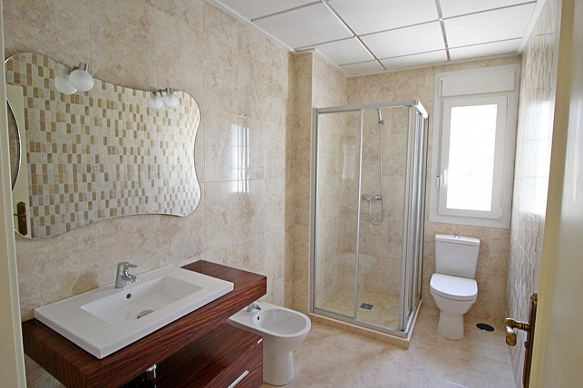 For sale - 5 Bedroom 5 Bathroom House - Detached Villa in Orihuela - Cabo Roig  - Alicante