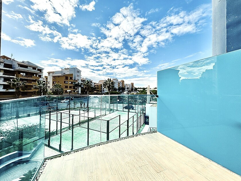 For sale - 2 Bedroom 2 Bathroom Apartment - Middle Floor Apartment in Orihuela - Punta Prima  - Alicante