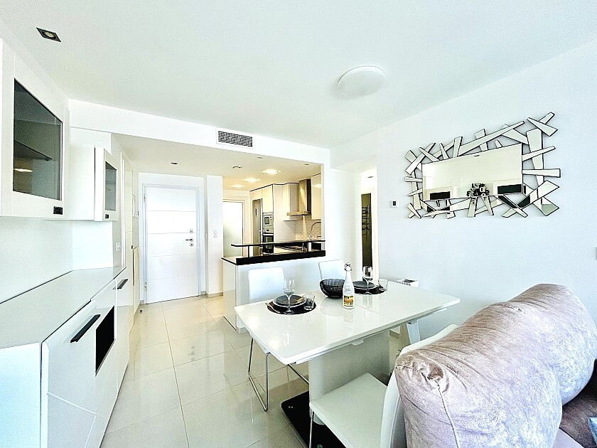 For sale - 2 Bedroom 2 Bathroom Apartment - Middle Floor Apartment in Orihuela - Punta Prima  - Alicante