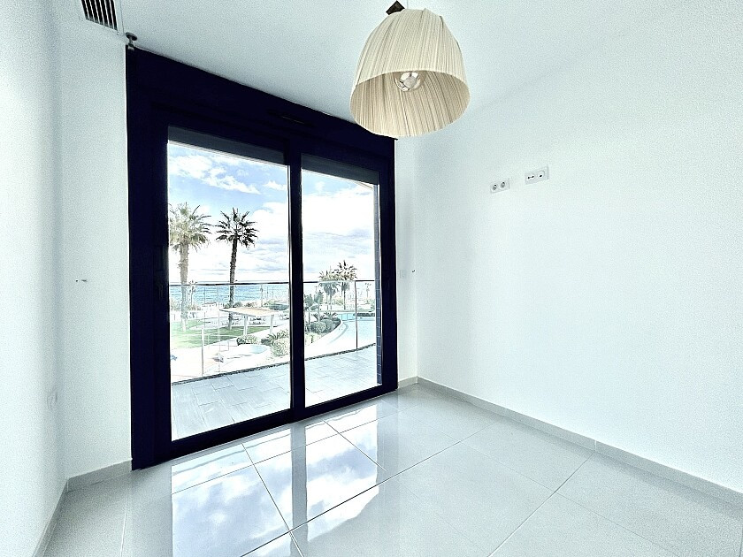 For sale - 2 Bedroom 2 Bathroom Apartment - Middle Floor Apartment in Orihuela - Punta Prima  - Alicante