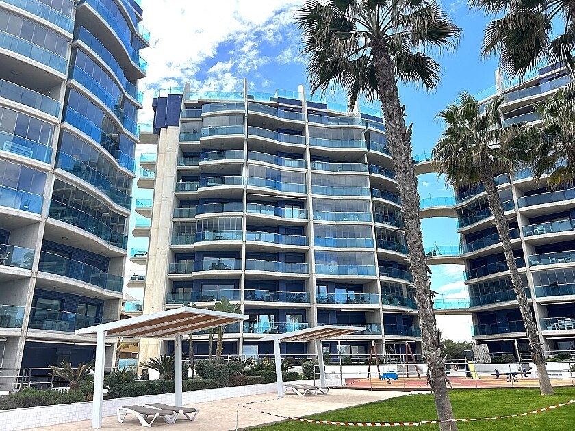 2 Bedroom 2 Bathroom Apartment - Middle Floor Apartment in Orihuela