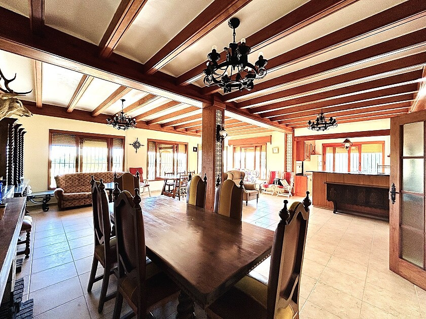 For sale - 10 Bedroom 9 Bathroom House - Detached Villa in Orihuela - Dehesa de Campoamor  - Alicante