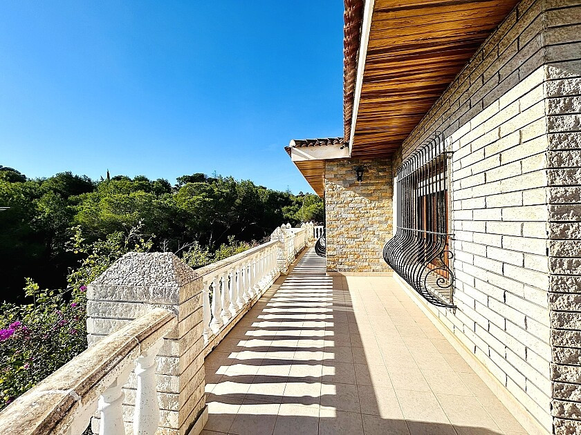 For sale - 10 Bedroom 9 Bathroom House - Detached Villa in Orihuela - Dehesa de Campoamor  - Alicante