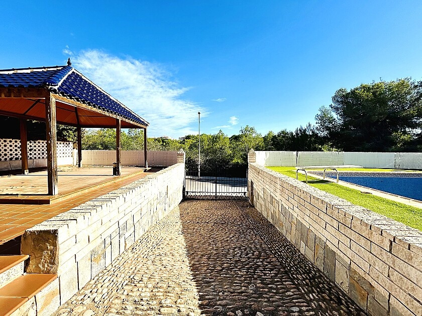 For sale - 10 Bedroom 9 Bathroom House - Detached Villa in Orihuela - Dehesa de Campoamor  - Alicante