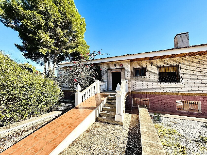 For sale - 10 Bedroom 9 Bathroom House - Detached Villa in Orihuela - Dehesa de Campoamor  - Alicante