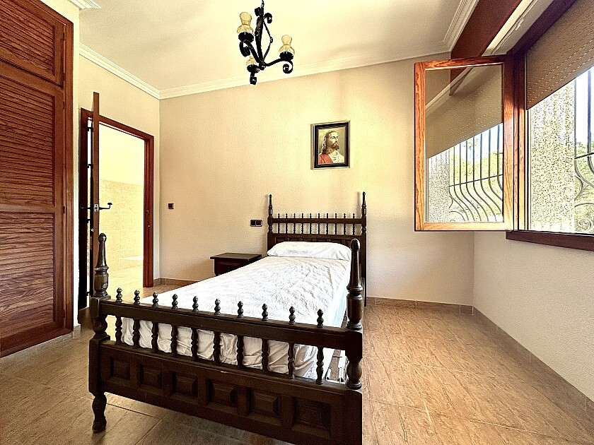 For sale - 10 Bedroom 9 Bathroom House - Detached Villa in Orihuela - Dehesa de Campoamor  - Alicante