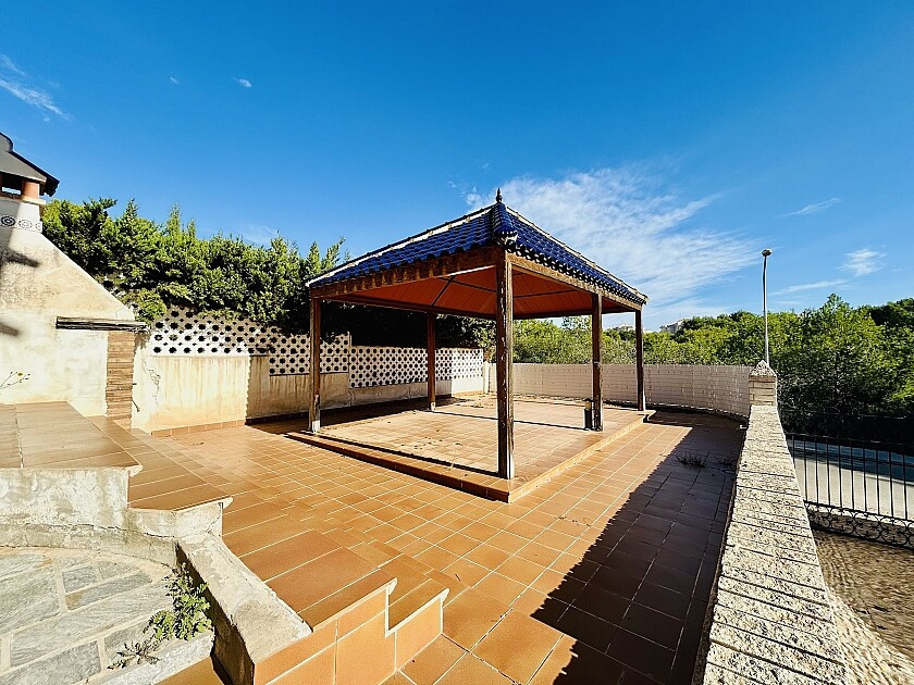 For sale - 10 Bedroom 9 Bathroom House - Detached Villa in Orihuela - Dehesa de Campoamor  - Alicante
