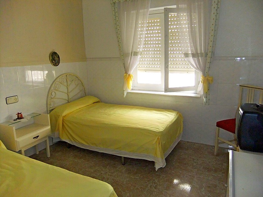 For sale - 5 Bedroom 1 Bathroom Apartment - Ground Floor Apartment in Pilar de la Horadada - Torre de la Horadada  - Alicante
