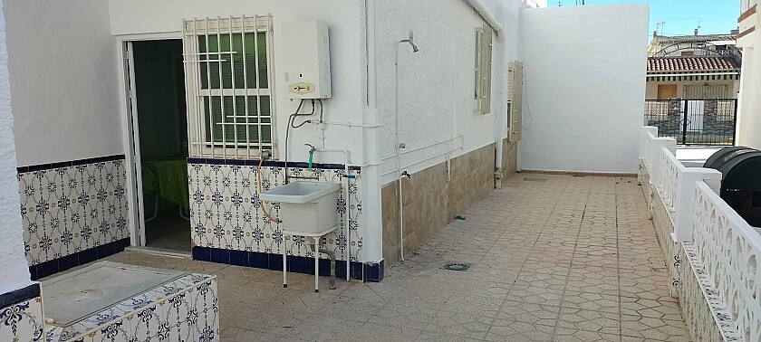 For sale - 5 Bedroom 1 Bathroom Apartment - Ground Floor Apartment in Pilar de la Horadada - Torre de la Horadada  - Alicante