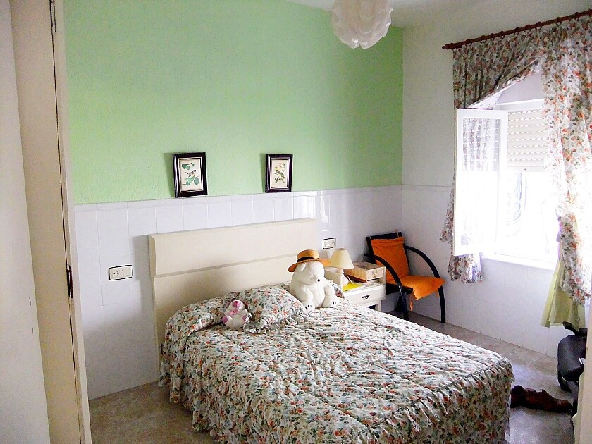 For sale - 5 Bedroom 1 Bathroom Apartment - Ground Floor Apartment in Pilar de la Horadada - Torre de la Horadada  - Alicante