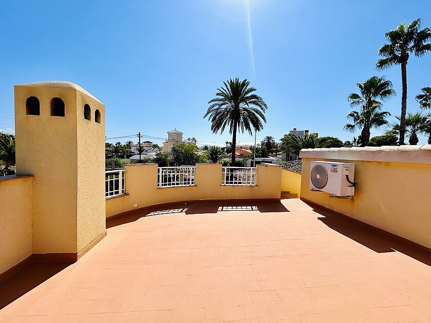 For sale - 3 Bedroom 2 Bathroom House - Detached Villa in Orihuela - Cabo Roig  - Alicante