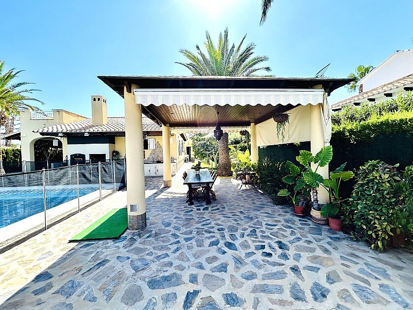 For sale - 3 Bedroom 2 Bathroom House - Detached Villa in Orihuela - Cabo Roig  - Alicante