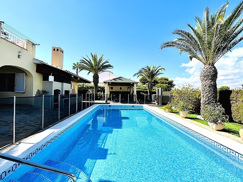 3 Bedroom 2 Bathroom House - Detached Villa in Orihuela