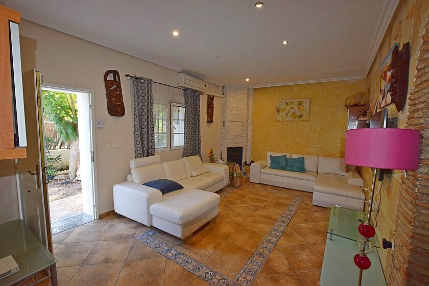 For sale - 8 Bedroom 8 Bathroom House - Detached Villa in Rojales - Rojales Centro  - Alicante