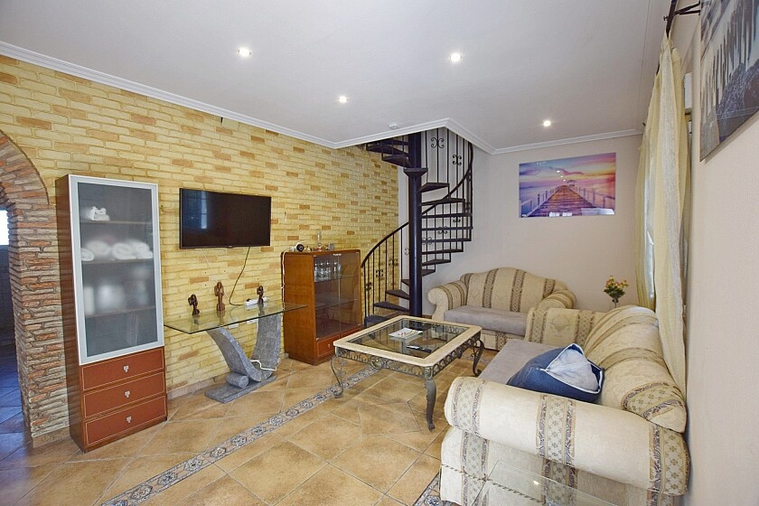 For sale - 8 Bedroom 8 Bathroom House - Detached Villa in Rojales - Rojales Centro  - Alicante