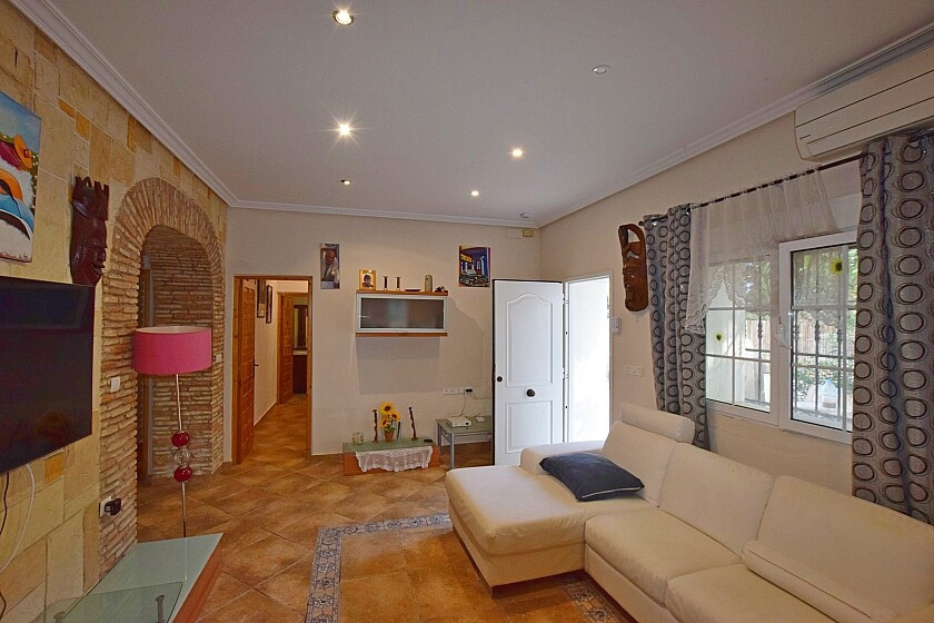 For sale - 8 Bedroom 8 Bathroom House - Detached Villa in Rojales - Rojales Centro  - Alicante