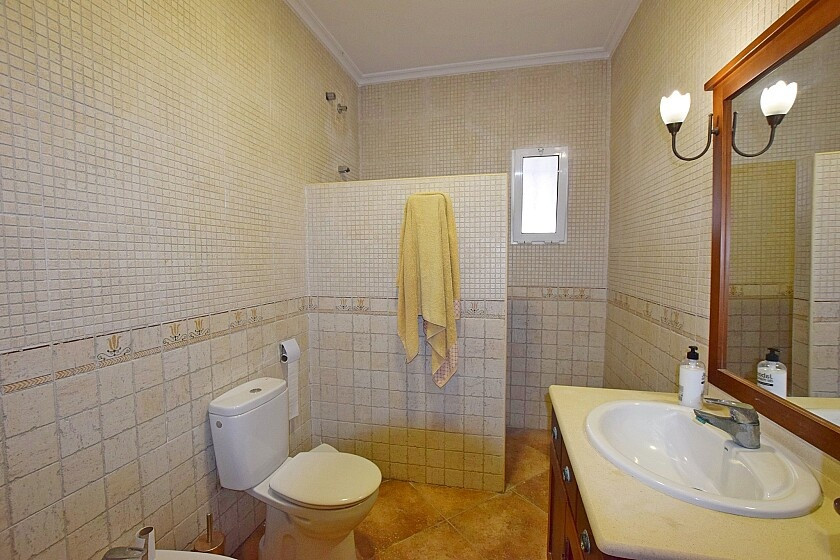 For sale - 8 Bedroom 8 Bathroom House - Detached Villa in Rojales - Rojales Centro  - Alicante