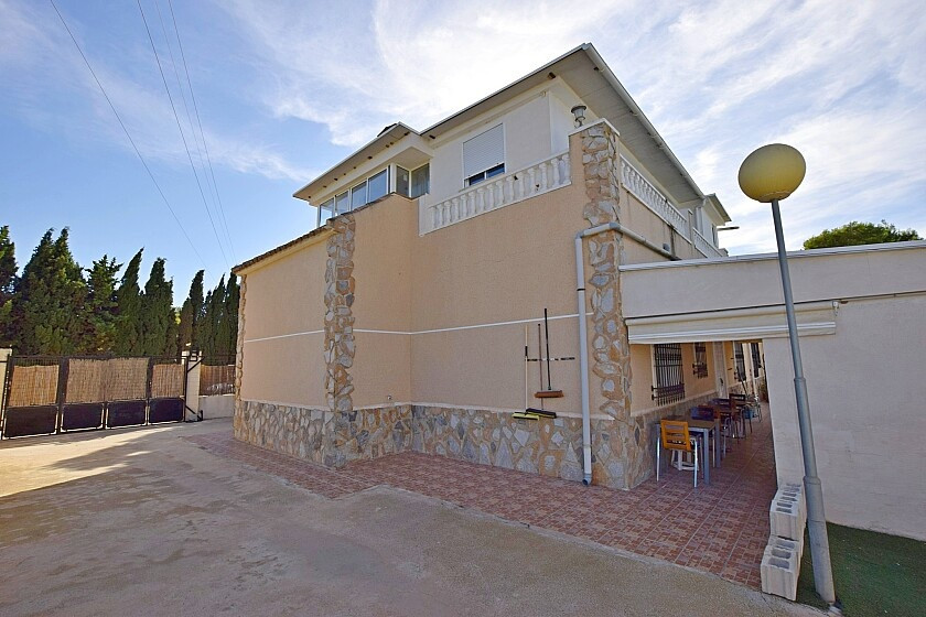 For sale - 8 Bedroom 8 Bathroom House - Detached Villa in Rojales - Rojales Centro  - Alicante