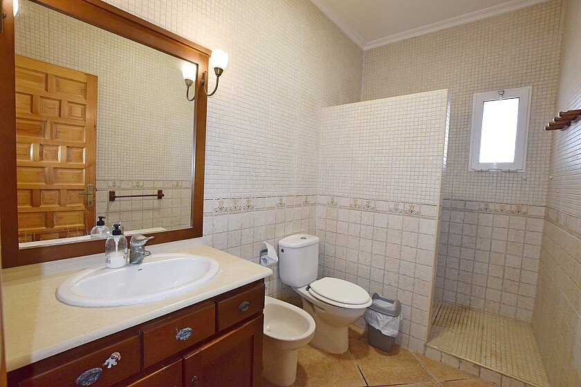 For sale - 8 Bedroom 8 Bathroom House - Detached Villa in Rojales - Rojales Centro  - Alicante