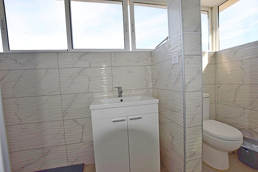 For sale - 8 Bedroom 8 Bathroom House - Detached Villa in Rojales - Rojales Centro  - Alicante