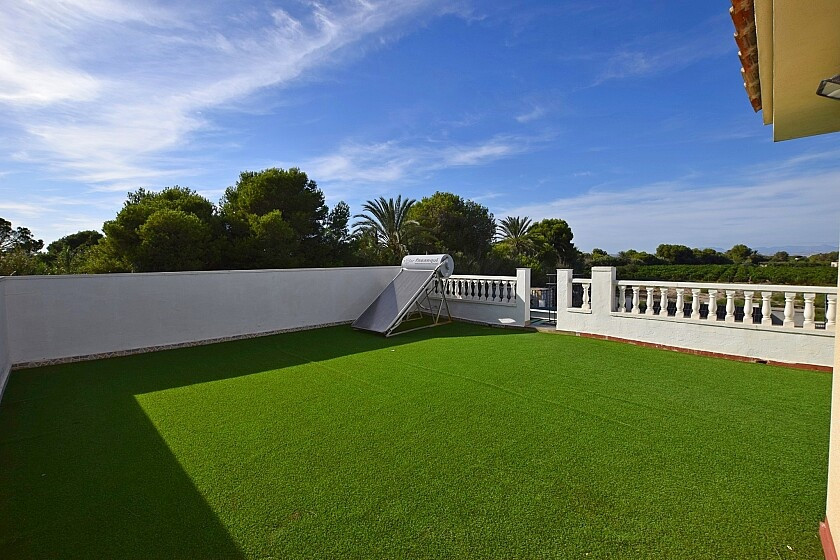 For sale - 8 Bedroom 8 Bathroom House - Detached Villa in Rojales - Rojales Centro  - Alicante