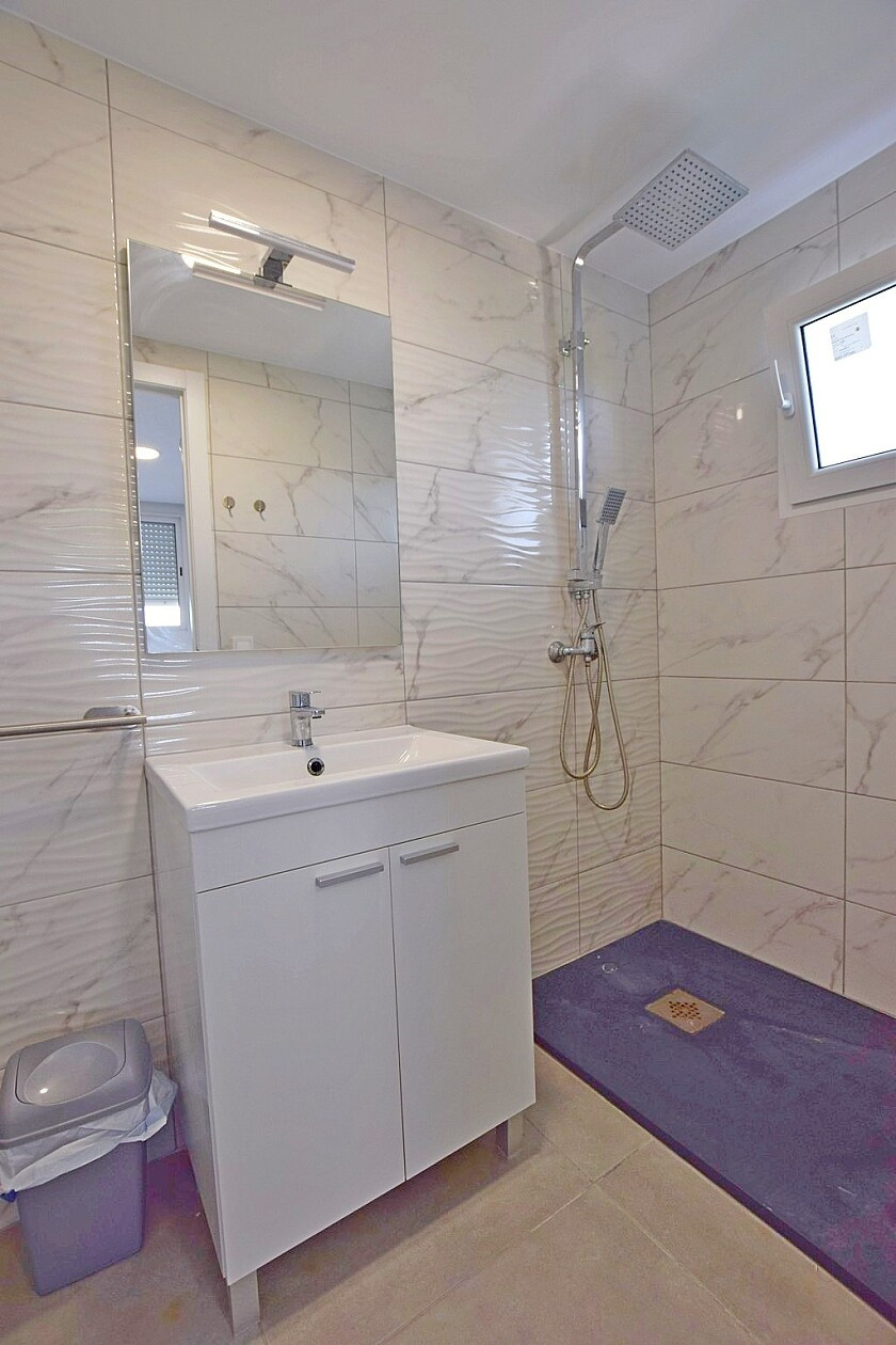 For sale - 8 Bedroom 8 Bathroom House - Detached Villa in Rojales - Rojales Centro  - Alicante