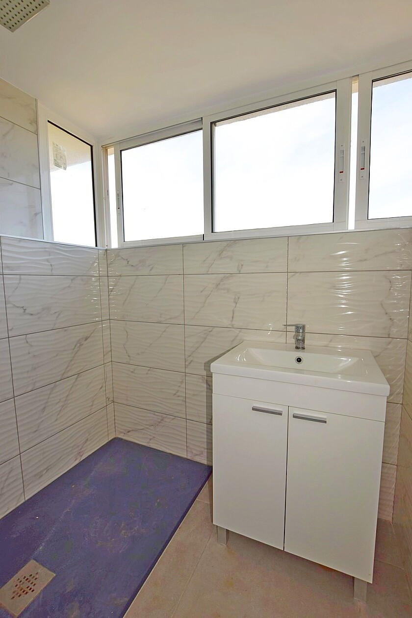 For sale - 8 Bedroom 8 Bathroom House - Detached Villa in Rojales - Rojales Centro  - Alicante