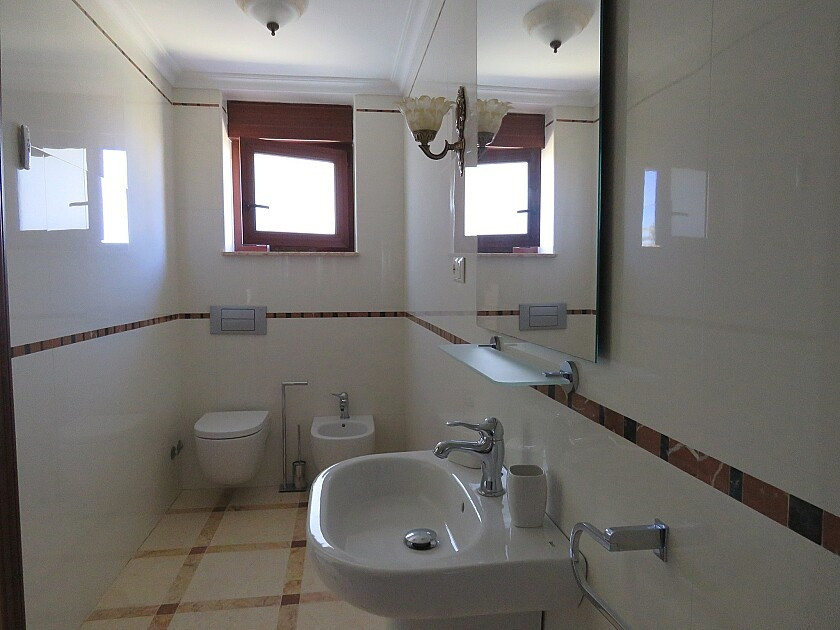 For sale - 7 Bedroom 7 Bathroom House - Detached Villa in Orihuela - Cabo Roig  - Alicante