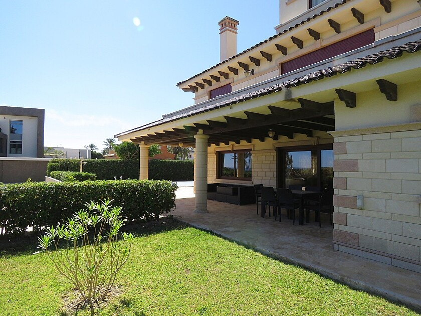 For sale - 7 Bedroom 7 Bathroom House - Detached Villa in Orihuela - Cabo Roig  - Alicante
