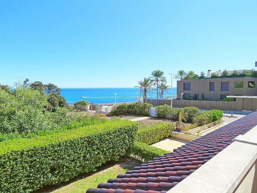For sale - 7 Bedroom 7 Bathroom House - Detached Villa in Orihuela - Cabo Roig  - Alicante
