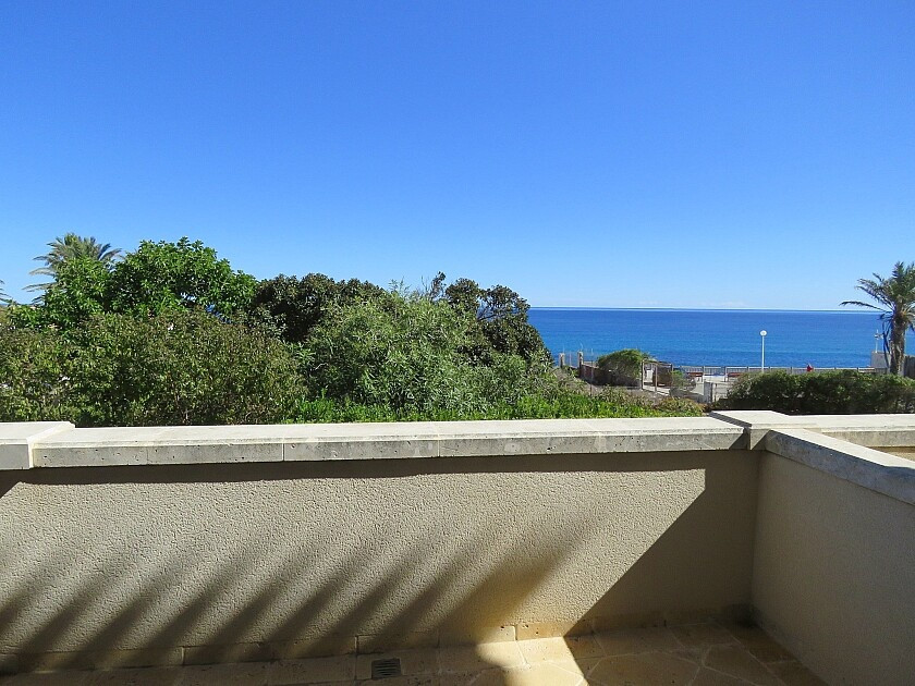For sale - 7 Bedroom 7 Bathroom House - Detached Villa in Orihuela - Cabo Roig  - Alicante